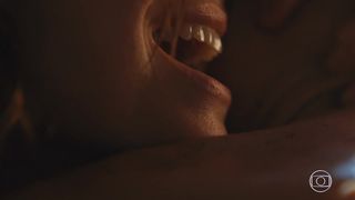Debora Bloch naked - Segunda Chamada s01e04 (2019)