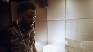 Taylor_Rhodenbaugh, Ella_Thomas nude - Ballers_s01e03 (2015)