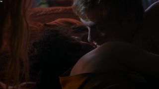 Josephine Gillan and Xena Avramidis nude to "Game of Thrones" s04e03 (2014)