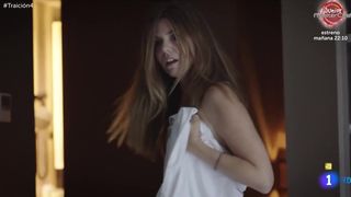 Manuela Velasco nude - Traicion s01e04 (2017)