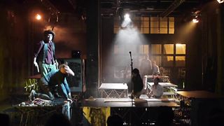 Naked on Stage - Gradually Composes a Naked