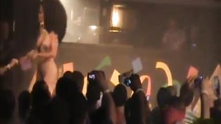 Naked onStagege - Dominiq Burlesque Perform.