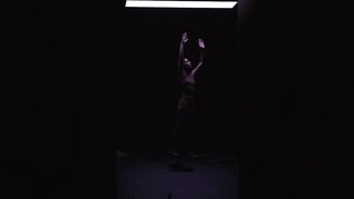 Nude on Stage - Hela Fattoumi Masculines