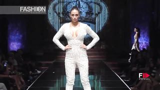 Sexy Fahion on Stage