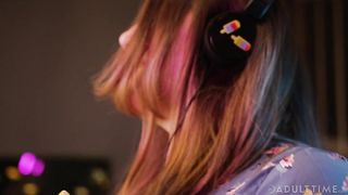 Confidence Is Sexy! - SHAPE OF BEAUTY  Porn TV Show