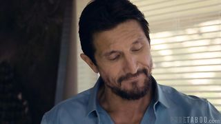 Father Figure - Trailer PureTaboo (2020)