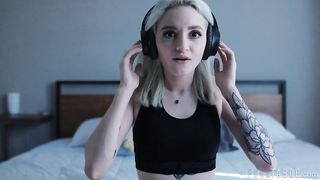 Future Darkly Pandemic - Anna and Alex (Adult Time Series)