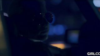 GIRLCORE Glam MILF Cherie Deville Sits on Kenna James Face