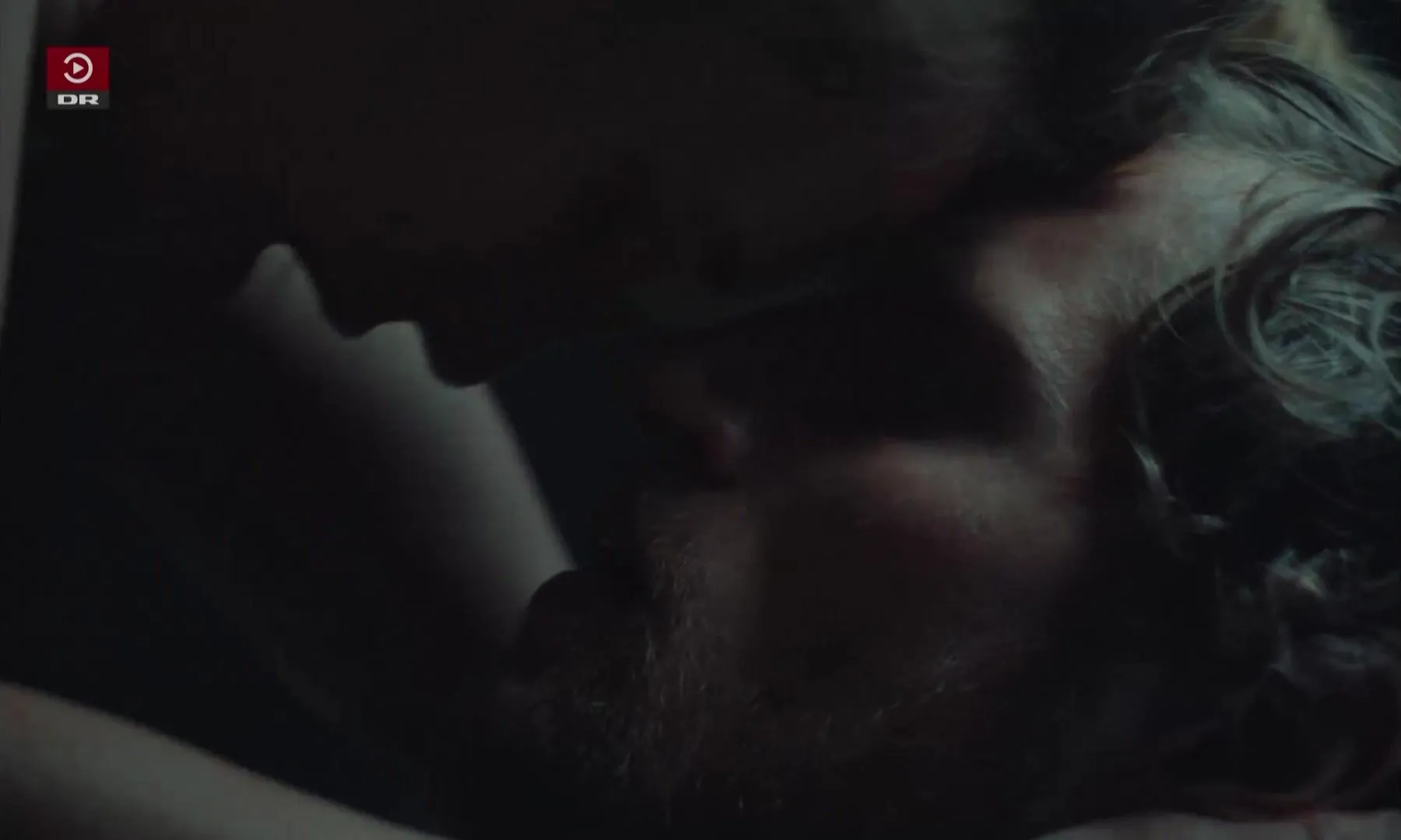 Noget om Emma s01e04 (2020) Kristine Kujath Thorp topless scenes