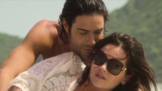 The Serpent s01e01-06 (2021) Jenna Coleman, Ellie de Lange, Mathilde Warnier naked