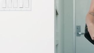 Round Ass With A Black Belt In Fucking - Porn Show