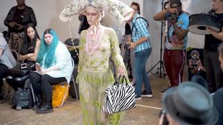 Adult Episode - Fashion Show de Moda - 2020