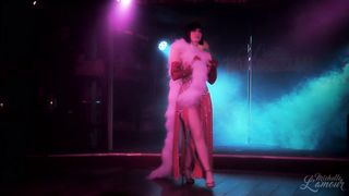Burlesque Strip SHOW - Michelle L’amourl  Bombshells