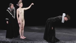 Naked on Stage - Yasmine H  History Rithcard