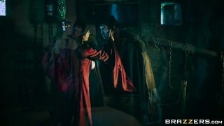 Porn Parody - Queen Of Thrones: Part 2 (byBrazzers)