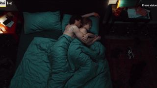 Cristiana Capotondi, Giulia Arena, Elena Radonicich sexy - â Bella Da Morire s01e01-04 (2020)