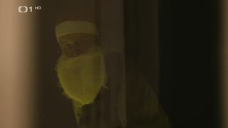 Jana Kolesarova sexy - Poldove a nemluvne s01e13 (2020)