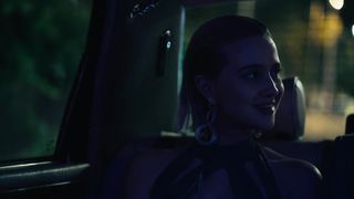 Julia Goldani Telles sexy - The Girlfriend Experience s03e06 (2021) TV movie scene