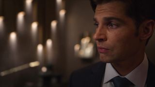 Sarah Shahi sexy - SL 1- 8 (2021) TV episode