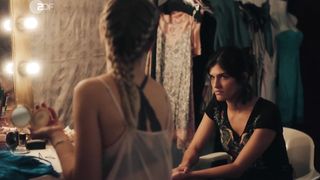 Farina Flebbe naked - Letzte Spur Berlin s10 e07 (2021) TV series