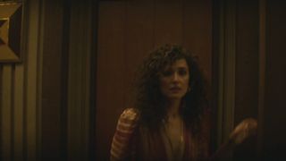 Rose Byrne sexy - Physical s01e01-04 (2021) TV episode