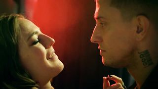 Isabelle Eidlen sexy - Prestuplenie s02e06 (2021) TV movie scene