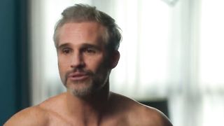 Gay Drama - LA CASA DE LAS FLORES Tieser