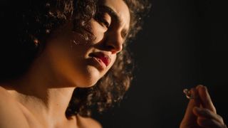 Carolina Amaral, Ana Neborac, Ines Castel-Branco - Gloria s01e07-08 (2021) TV adult movie scenes