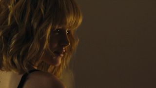 Emma Laird hot– Mayor of Kingstown s01e02 (2021) TV Show hot scene