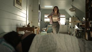 Jona Xiao, Tonya Glanz, Monica Raymund – Hightown s02e05 (2021) TV adult movie scenes