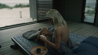 Linda Lapinsh, Viktoriya Agalakova hot - Kosa s01e10 (2021) Russian TV adult movie scenes