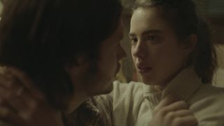 Margaret Qualley sex- Maid s01e07-08 (2021) TV hot cut video