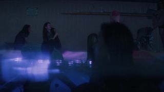 Missi Pyle, Amber Tamblyn hot and dressed sex scene - Y The Last Man s01e01e10 (2021)