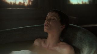 Sylvia Hoeks nude - See s02e02 (2021) TV Show(MOVIE: SEE) Nude and Bath Basturbatiion scene