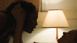 Tonya Glanz, Monica Raymund nude – Hightown s02e03 (2021) TV Show lescbian sex scene