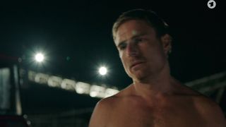 Wolke Hegenbarth, Kathrin von Steinburg naked - Toni, mannlich, Hebamme s01e05 (2021) TV nude scene