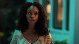Yaya DaCosta, Nadine Ellis - Our Kind of People s01e01-02 (2021) TV Show hot cut video