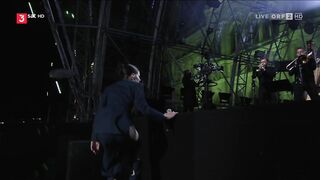 Naked on Stage  - Vienna