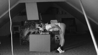 Performance Nude Art  - AWESOME