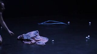 Performance Nude Art - Action