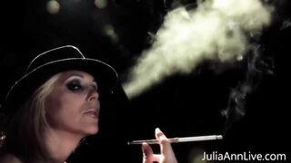 Extraordinaire Shaft Blowing Spectacle From Enormous Titted Julia Ann!