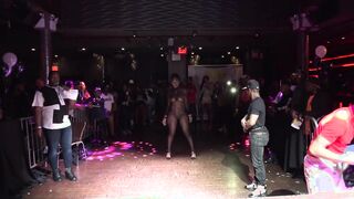 Hot babe on Stage. Fq Assets @ #BBB 2017