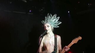 Naked Music on Stage. The SoapGirls - Bad Bi-Atch