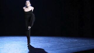 Naked on Stage | INEDITO two