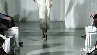 CHARLIS LE MINDU.mp4