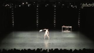 Naked staging of a play from Austria in Israel