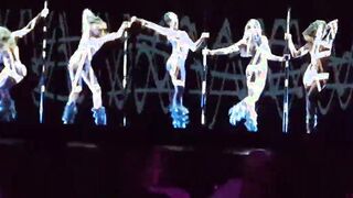 FOREVER INSANE. TEATRO NUOVO (MILANO)