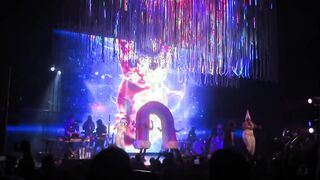 We Can't Stop - Miley Cyrus (Live in Vancouver)