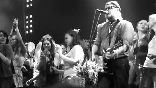 Aquarium. Take Me to the River or 15 Naked Babes