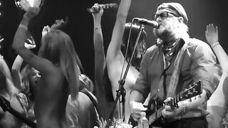 Aquarium. Take Me to the River or 15 Naked Babes